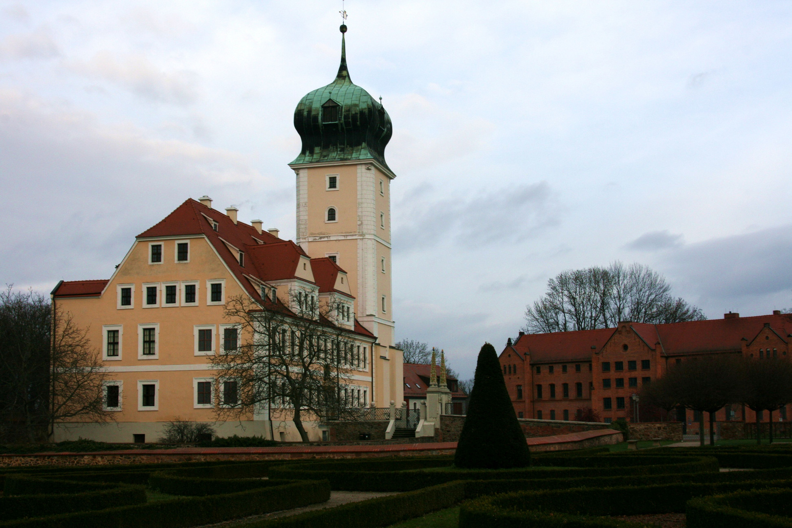 Delitzscher Schloß im Spätherbst