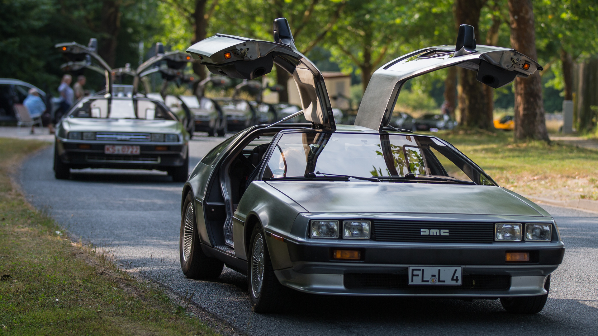 DeLorean DMC-12