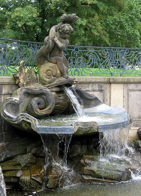 Delphinbrunnen in Dresden