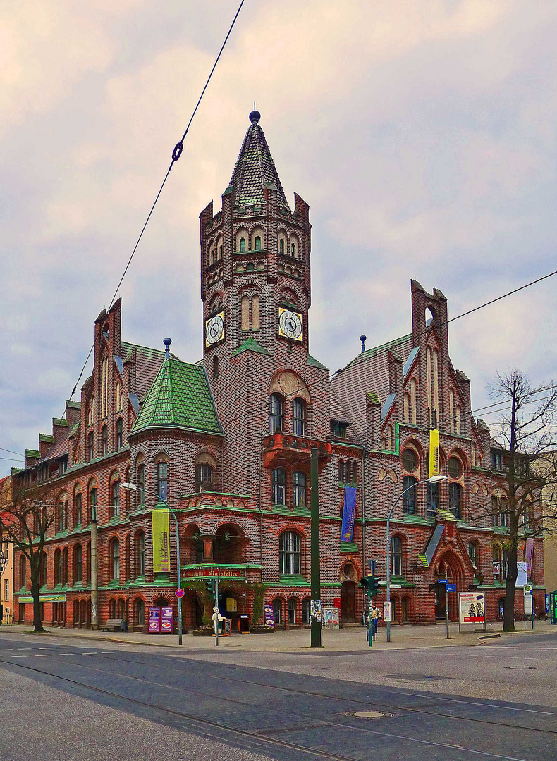 Dem Babelsberger Rathaus zum 111. Geburtstag