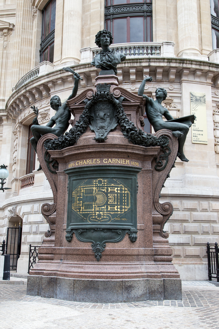 Dem Erbauer der Oper gehört ein