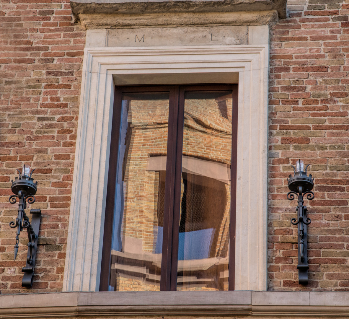 dem Nachbarn ins Fenster geschaut...