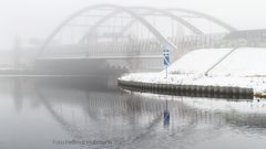 DEM WETTER ANGEPASSTE HEUTIGE DEZENTE SPIEGELEI