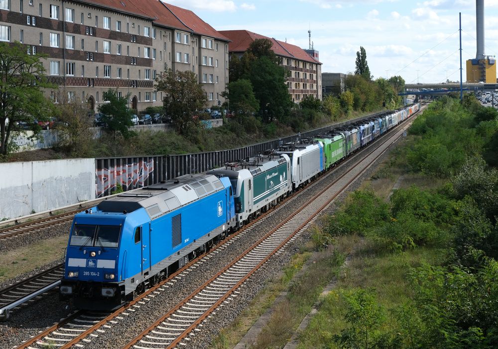 Demo auf der Schiene  -2