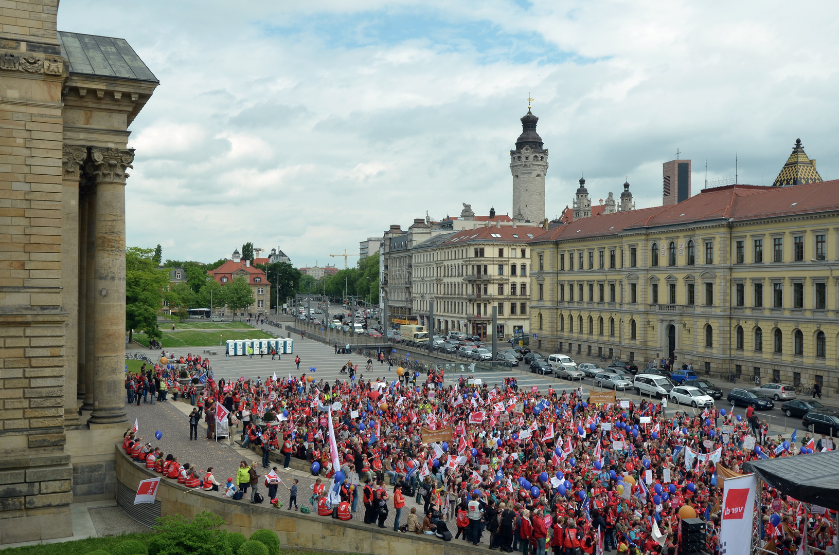 Demo der Erzieher/innen in Leipzig