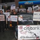 Demo der Lehman Brothers Geschädigten in Düsseldorf