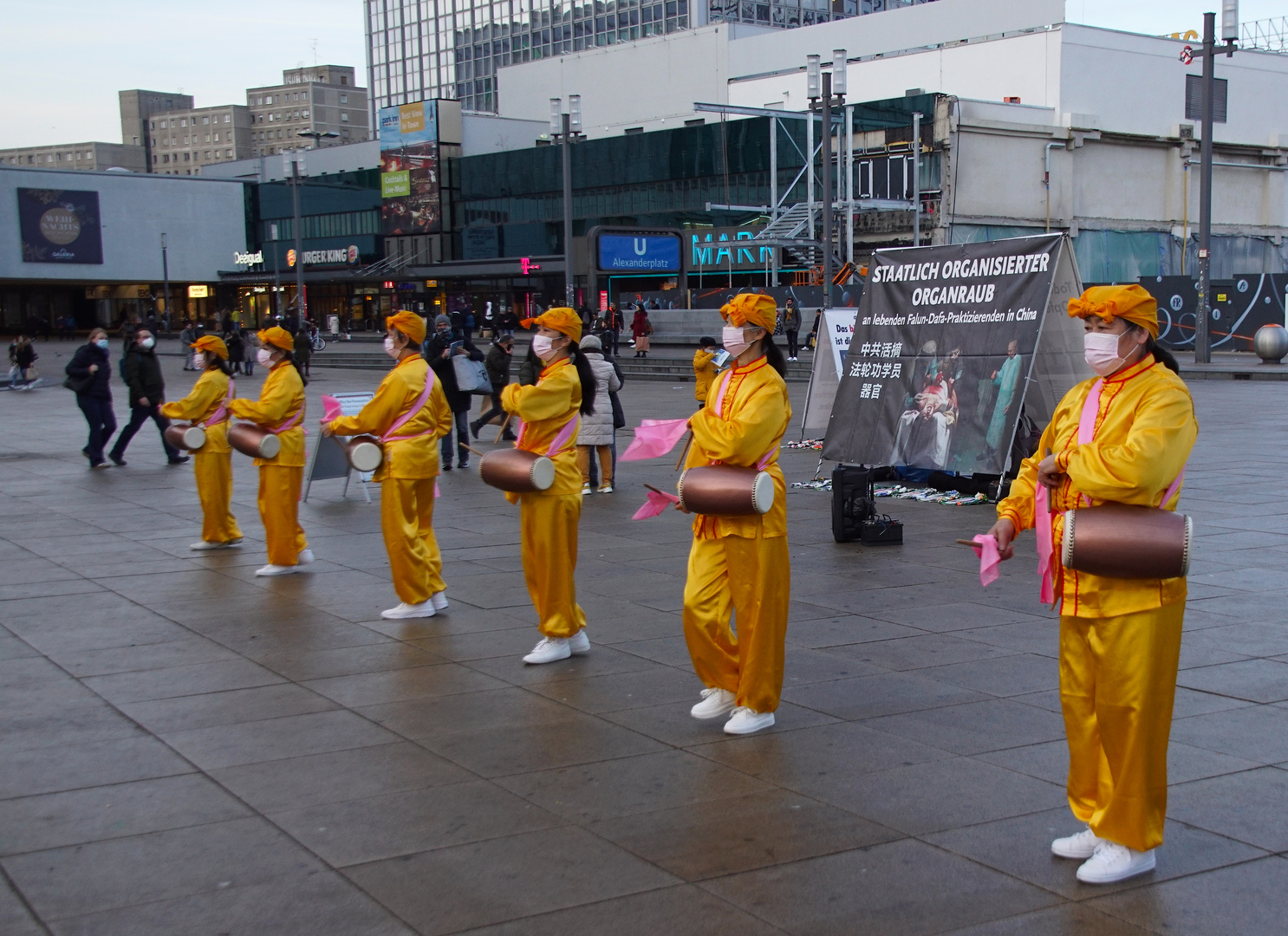 Demo gegen den Organraub an internierten Falun-Gong-Praktizierenden