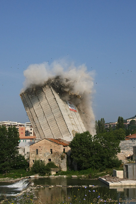 Demolizione ex pastificio Ponte