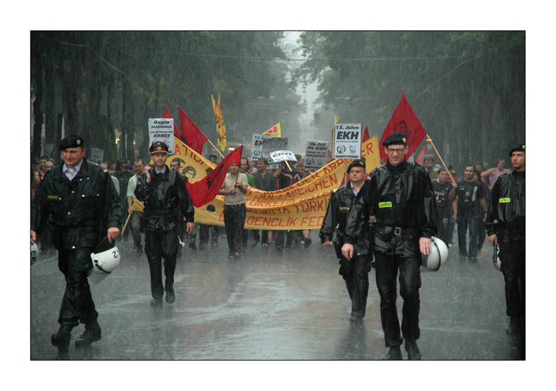 demonstration - wien 30.06.05 18:33