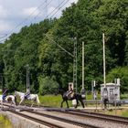 Den Bahnübergang ...