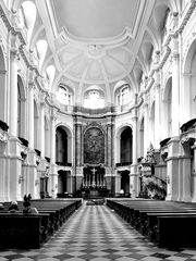 Den Blick lenken können die ja, die Kirchenleute...