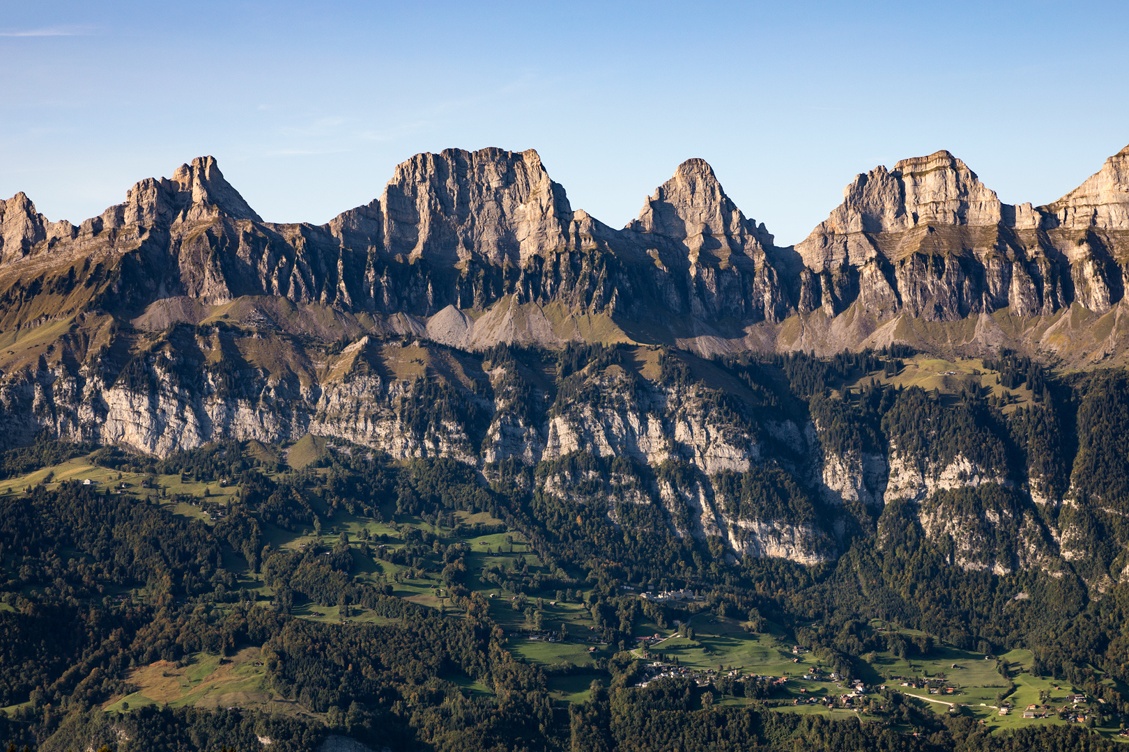 Den Churfirsten gegenüber