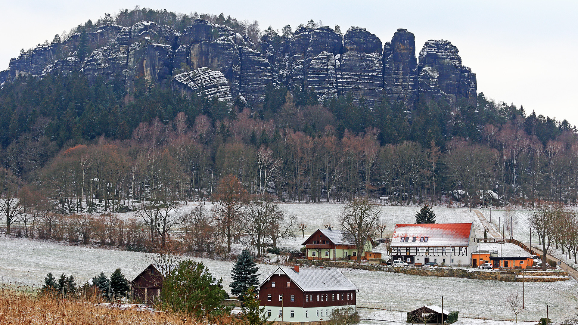 Den ersten Schnee in der Sächsischen Schweiz fest zu halten , war wieder nur kurz möglich...