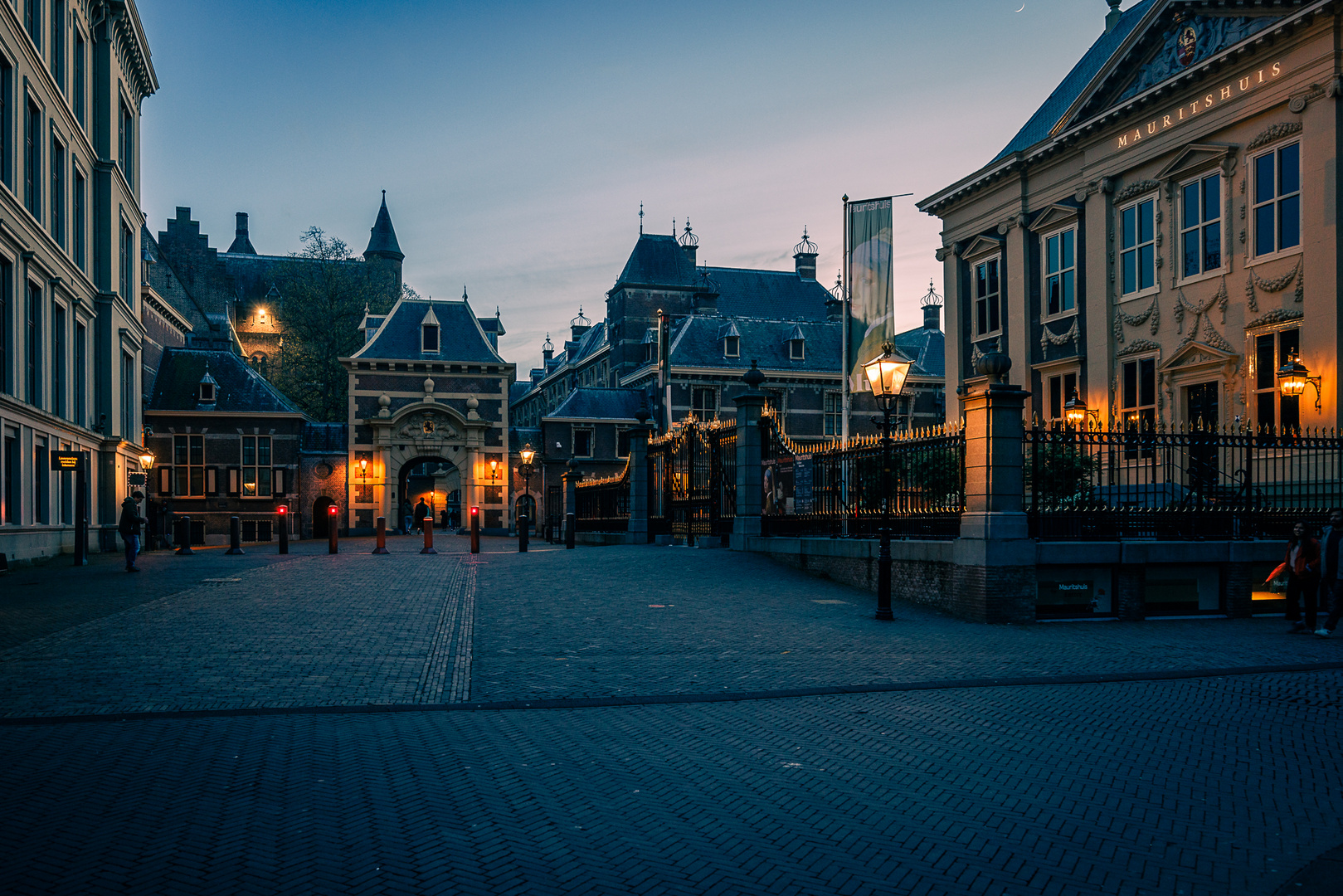 Den Haag - Binnenhof zur blauen Stunde 1