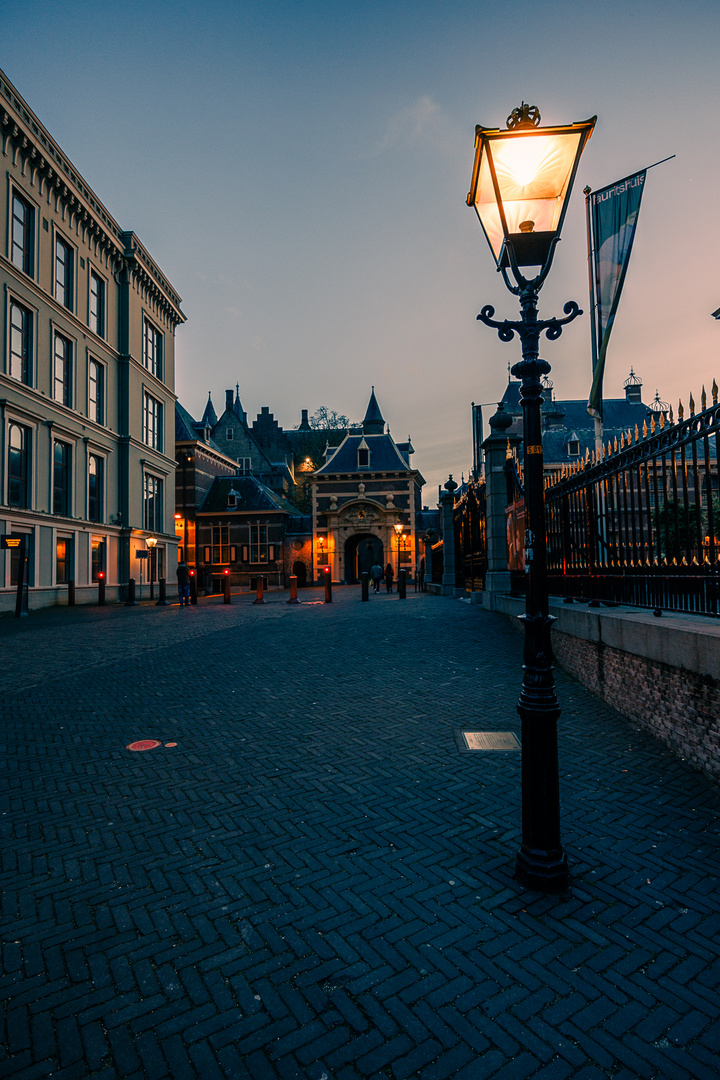 Den Haag - Binnenhof zur blauen Stunde 3