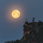 Den Mond in seinem Lauf ....