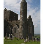 Den Rock of Cashel III...