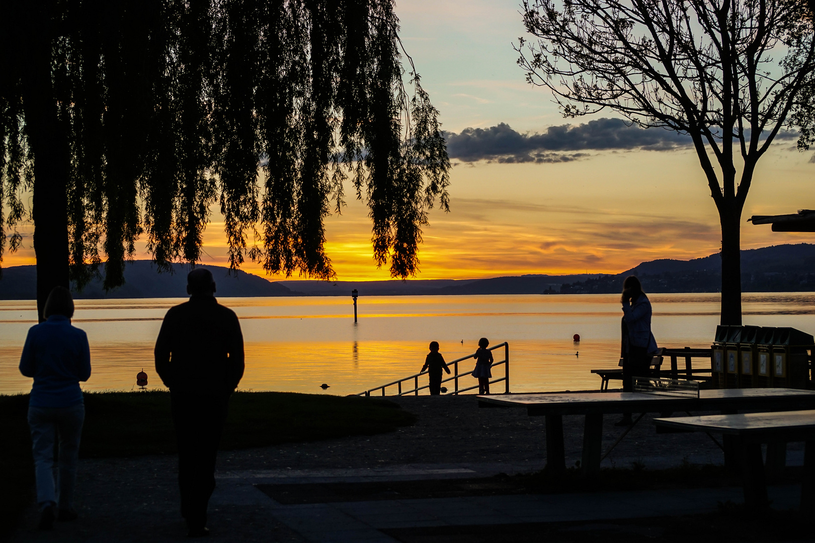 Den Sonnenuntergang betrachten...