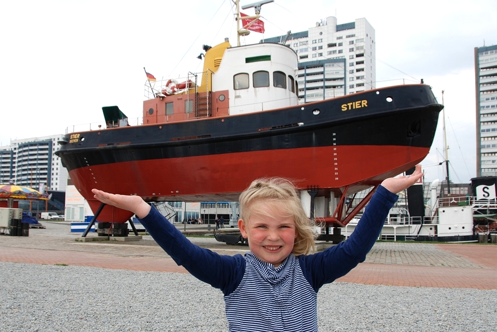 Den STIER auf Händen tragen Boot Bremerhaven