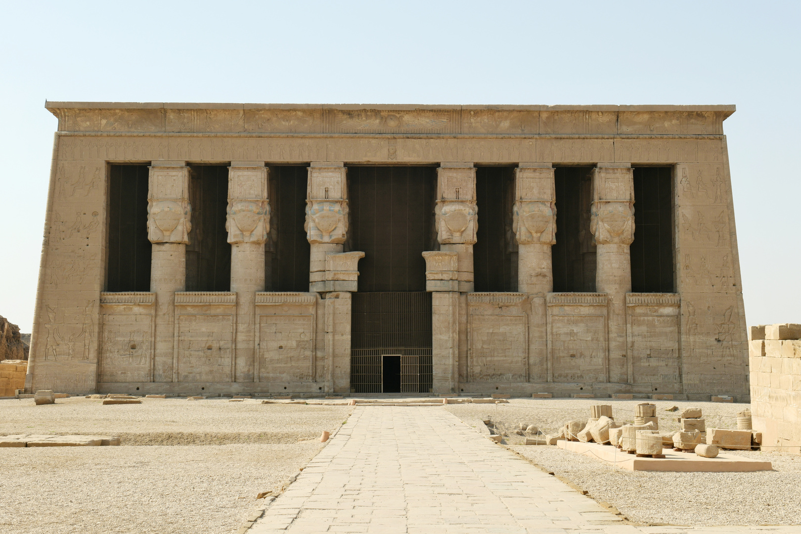 Dendera Tempel 1