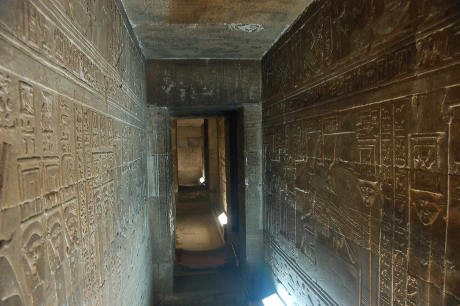  Dendera Tempel, Krypta.....