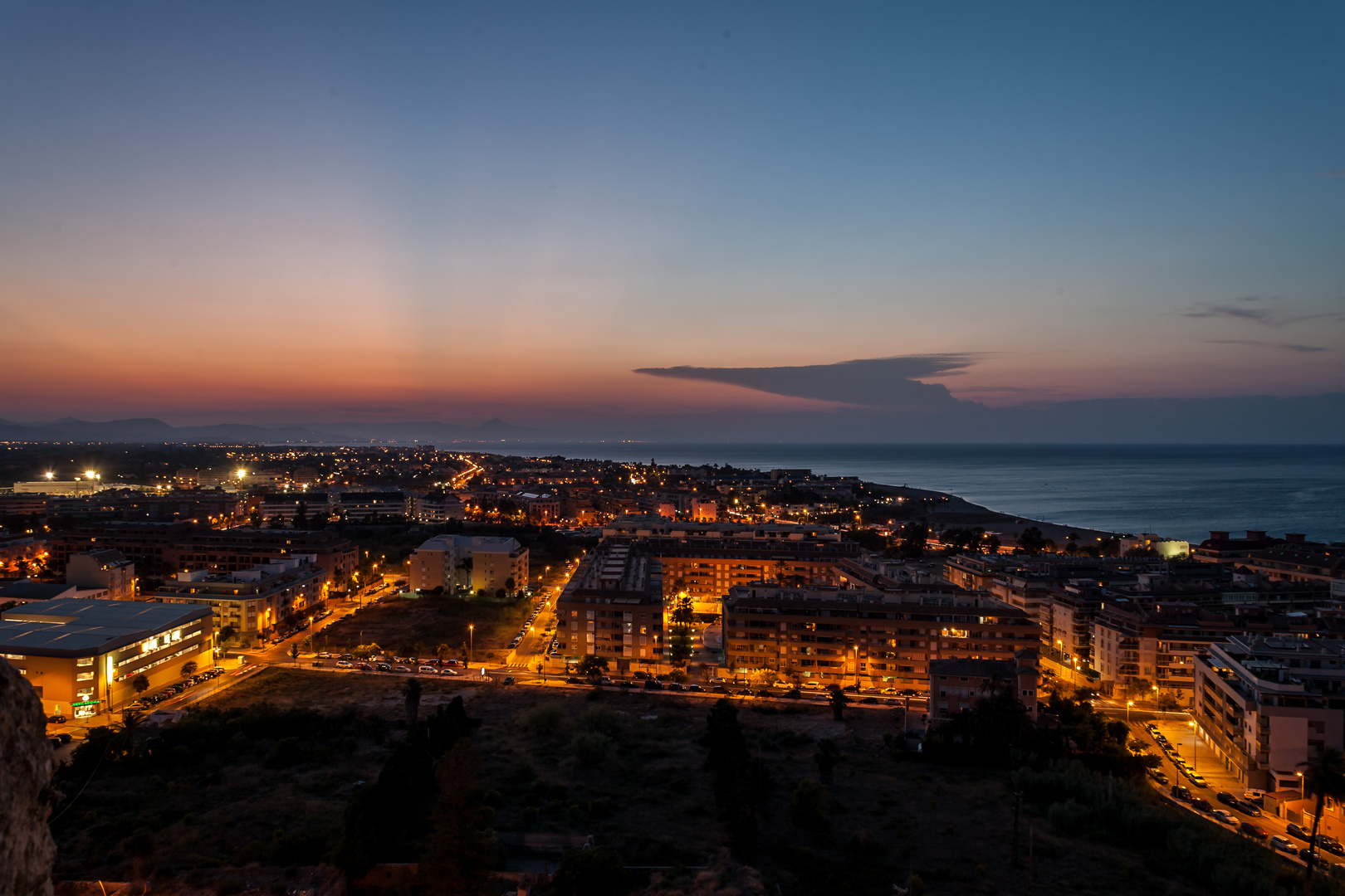 Denia bei Nacht