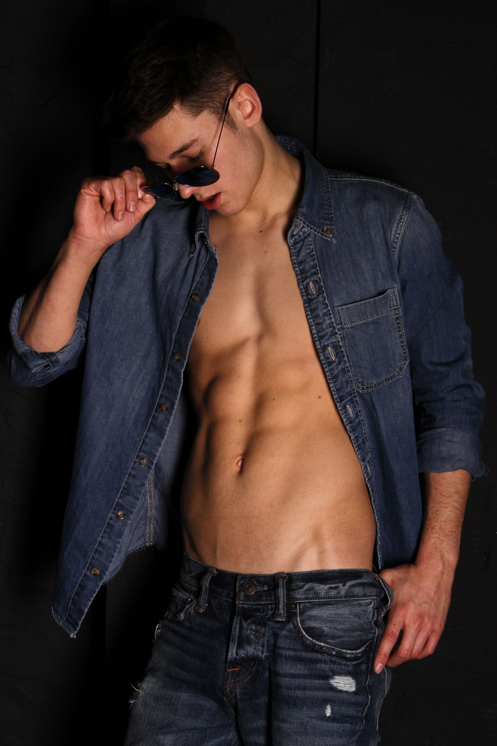 Denim & SIxpack