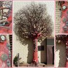 "Denk 'mal in Rot" oder "Roter Baum"