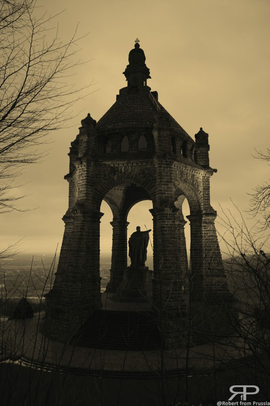 Denkmal an der Porta