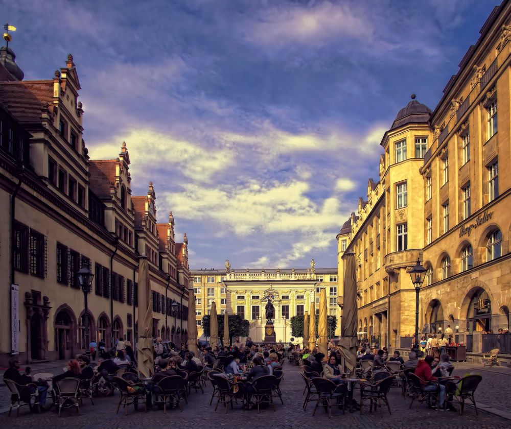 Denkmal Dichterfürst Goethe vor der Alten Börse in Leipzig