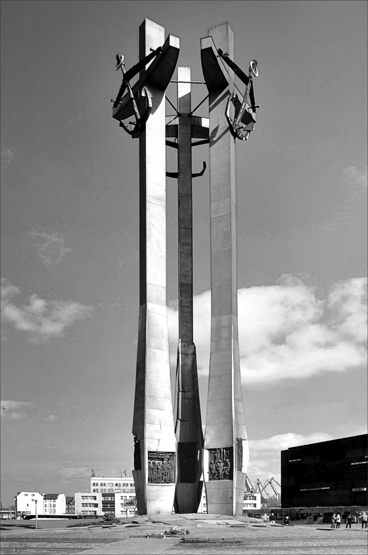 „ Denkmal für die gefallenen Werftarbeiter von 1970 “ 