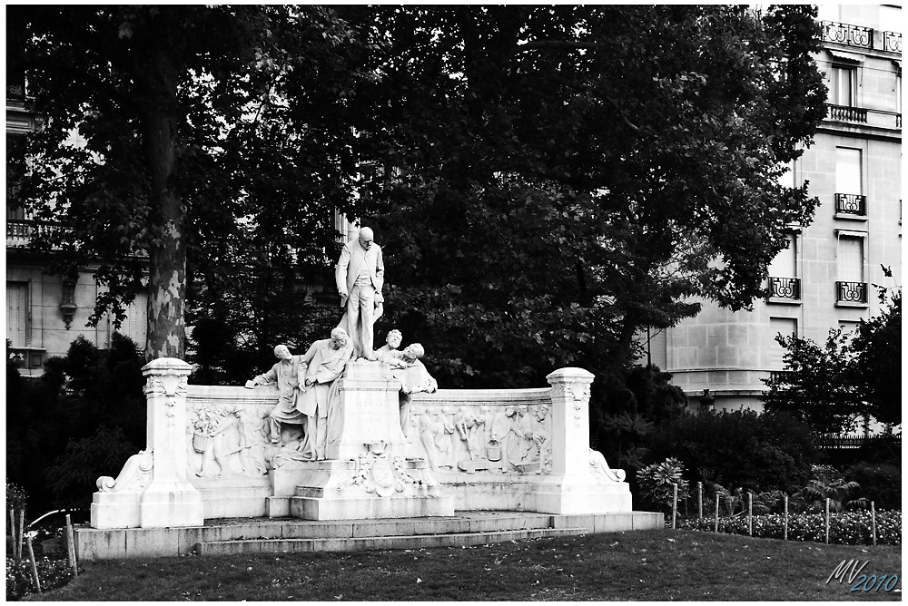 Denkmal für Jean-Charles Alphand