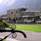 Denkmal-Lokomotive Krokodil CE 6/8II in Erstfeld (CH)