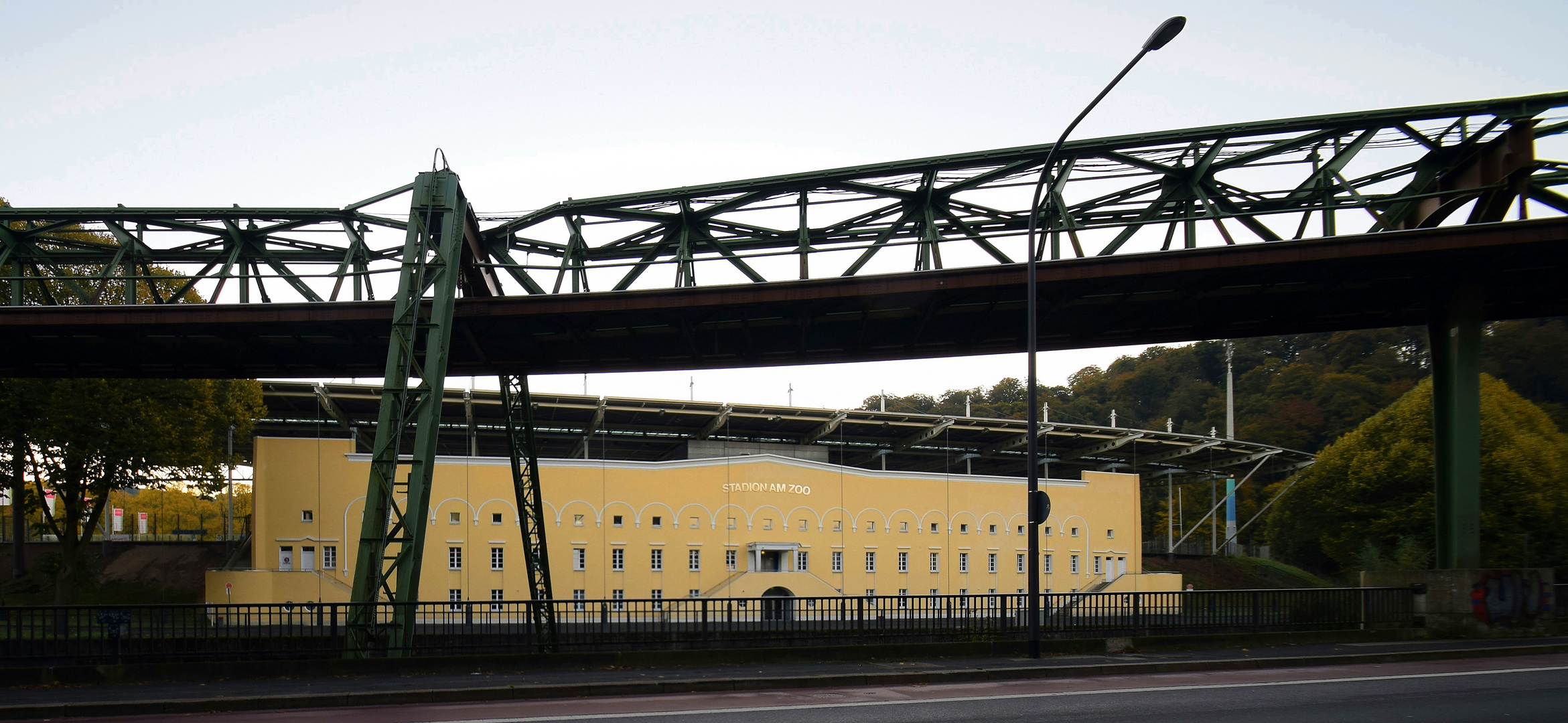 Denkmalgeschütztes Stadion am Zoo