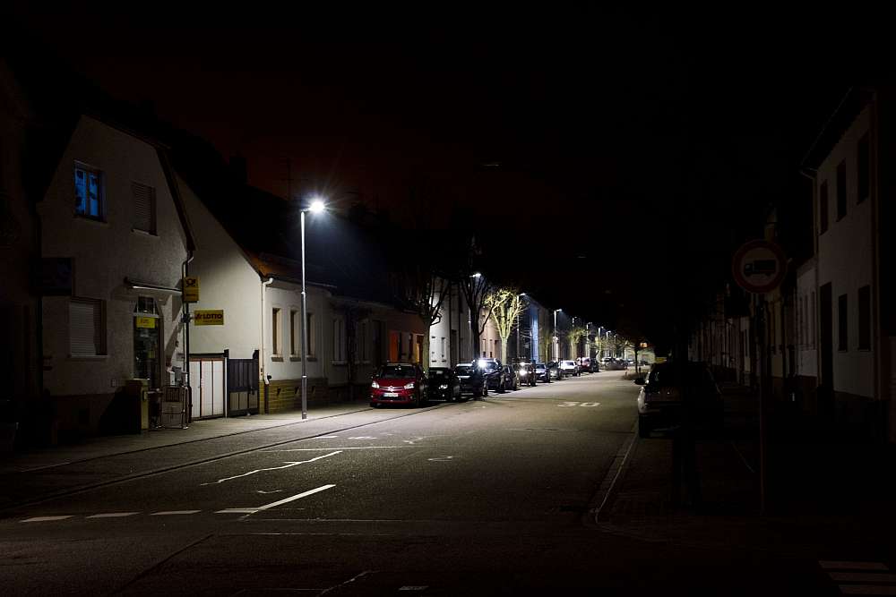 Denn die einen sind im Dunkeln Foto & Bild architektur, straßen & brücken, straße straßenlampe