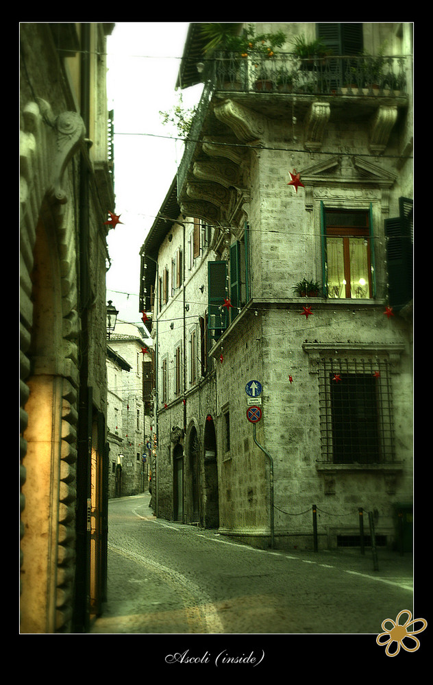 Dentro Ascoli