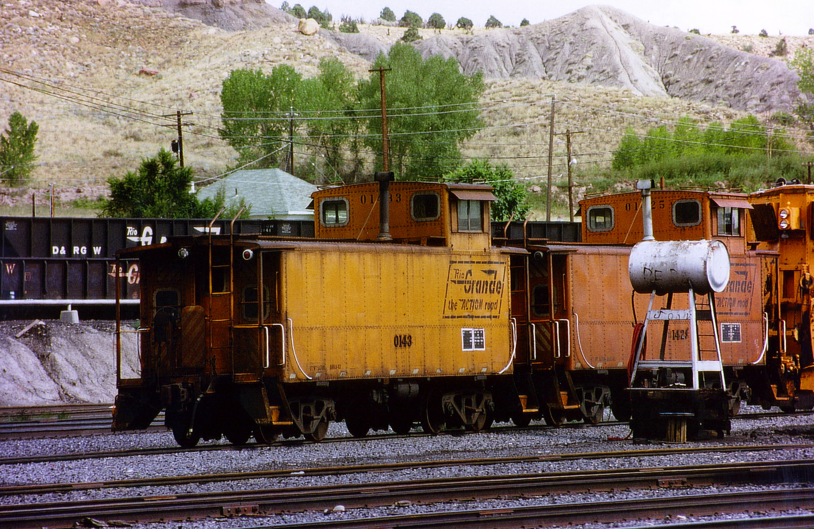 Denver & Rio Grande Western Caboose D&RGW #01433, D&RGW #01425, Helper, UT