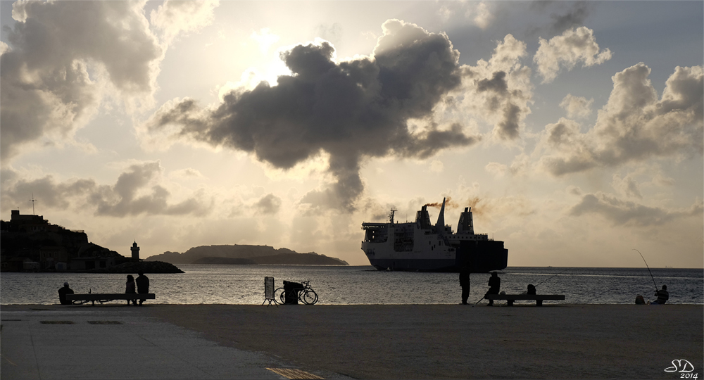 Départ du Ferry pour La Corse