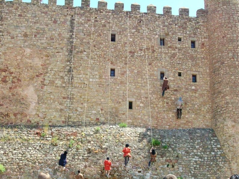 Deporte Extremo Medieval, Escalada de muros