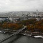 Depuis le dernier étage de la tour ouest de la TGB (6). La passerelle S. de Beauvoir et Bercy