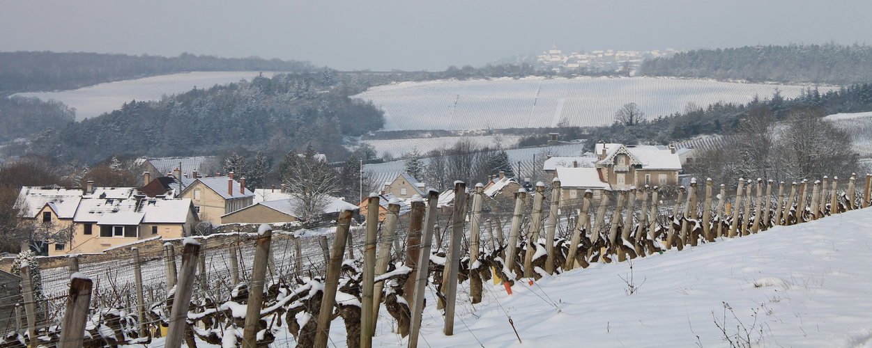 Depuis Mercurey , le village d'Aluze en hiver....