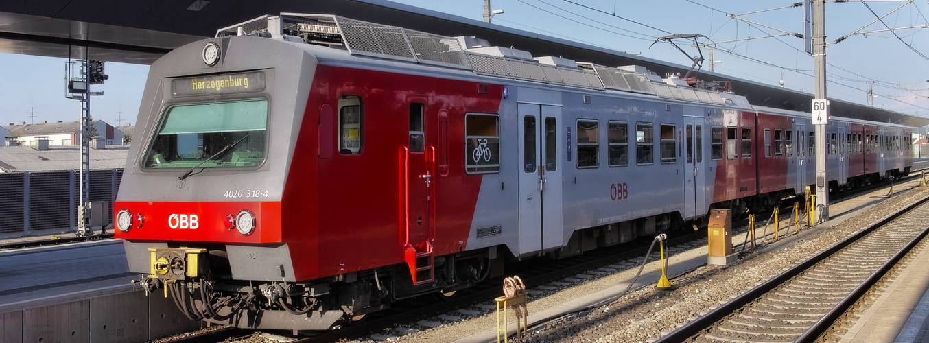 Der 4020 318 im Bahnhof St. Pölten