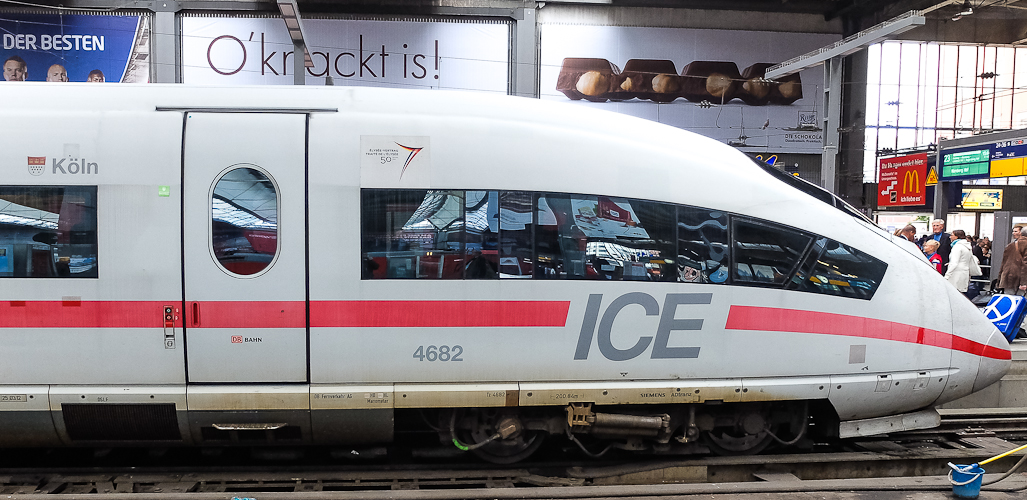 Der 406-Tz 4682 namens "Köln" ...