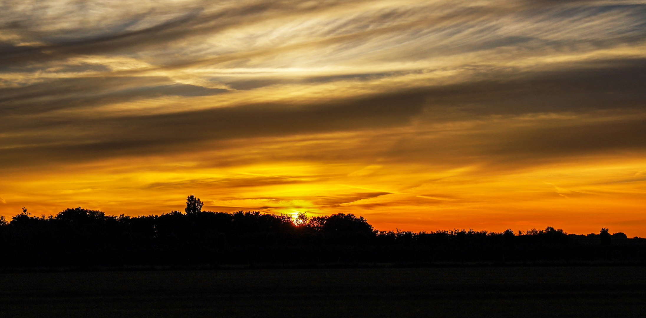 Der Abendhimmel hat hier....