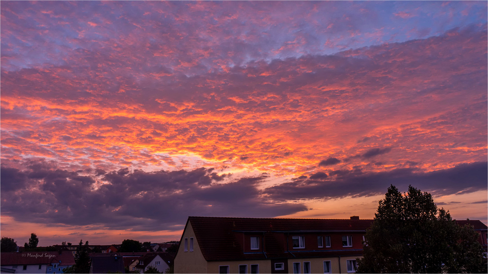 Der Abendhimmel über der Hansestadt... 