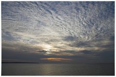 Der Abendhimmel über Warnemünde..