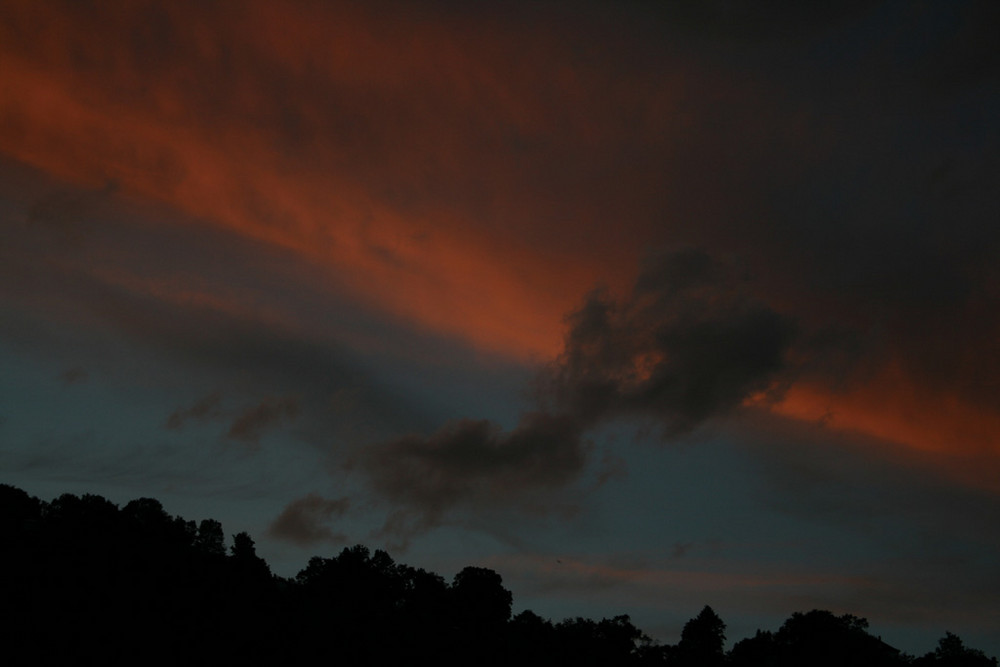 ...der Abendhimmel überm Stuttgarter Hasenberg