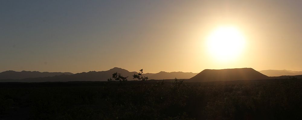 Der abgeflachte Kegel (Cinder Cone) des Amboy Crater...