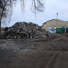 Der Abriss des Straßenbahnhofs  Leninstraße beginnt.