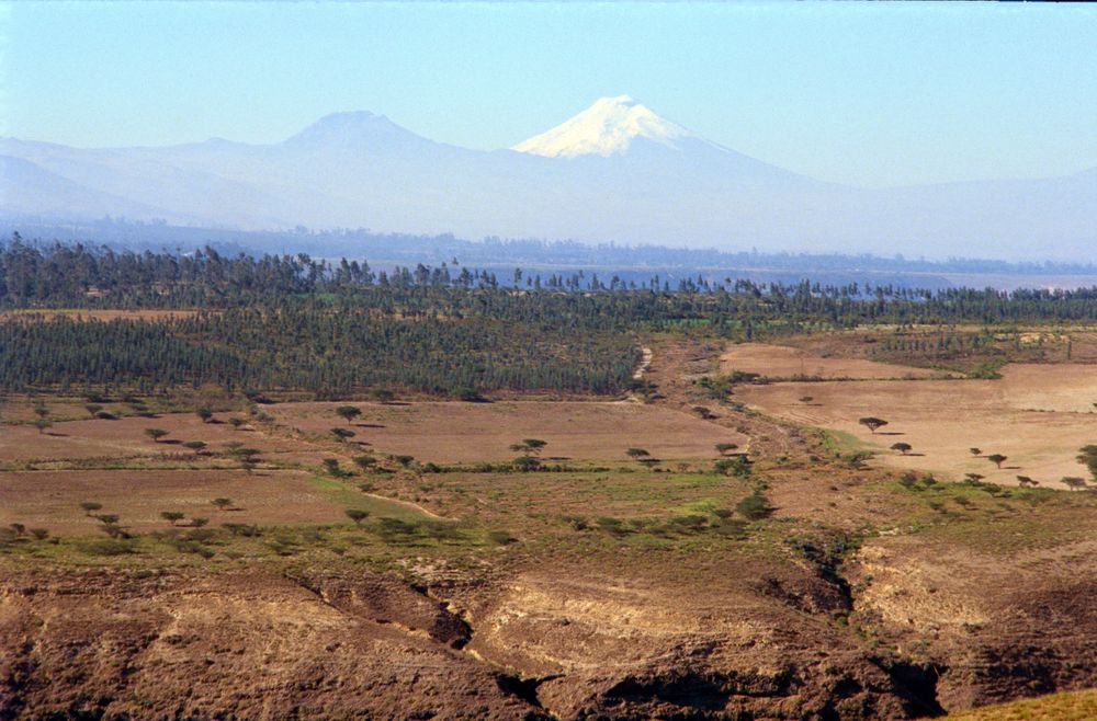 Der aktive Vulkan Cotopaxi (Ecuador) - Paradebeispiel für einen Vulkan